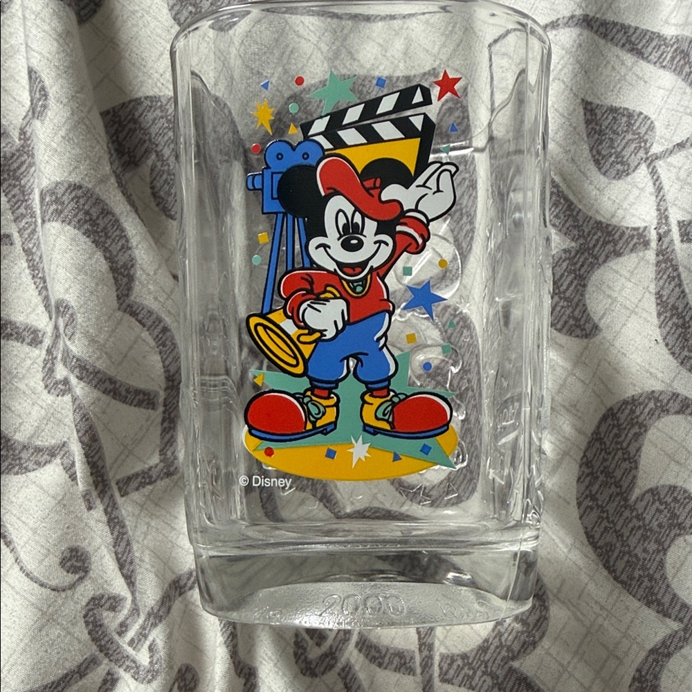 Vintage 2000 McDonald’s Walt Disney glass